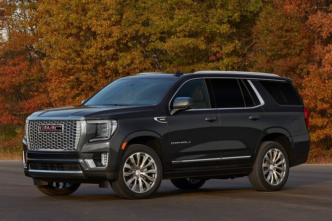 Arrival Private Transfer From Abu Dhabi Airport AUH to Abu Dhabi by Car or SUV