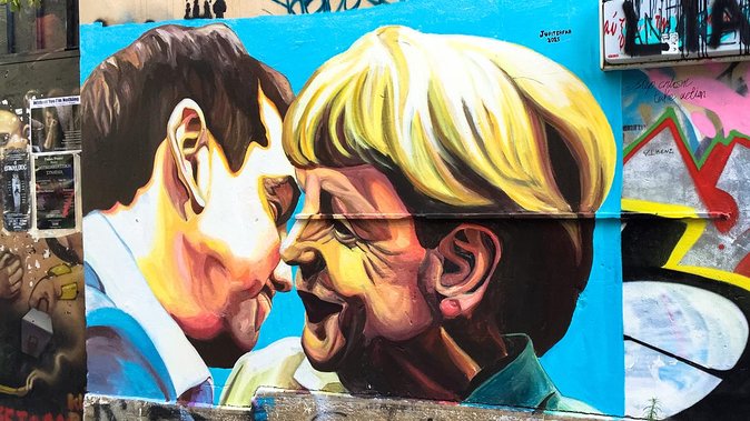 Athens Street Art Private Walking Tour