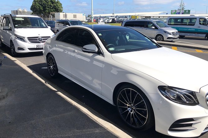 Auckland CBD / Airport Luxury Transfers