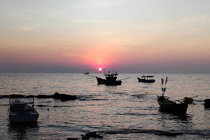 Authentic Sightseeing & Local Food Tour - Pricing and Booking Details