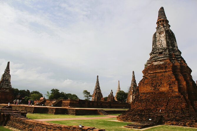 Ayutthaya Sunset Boat Ride & Famous Attraction From Bangkok - Good To Know