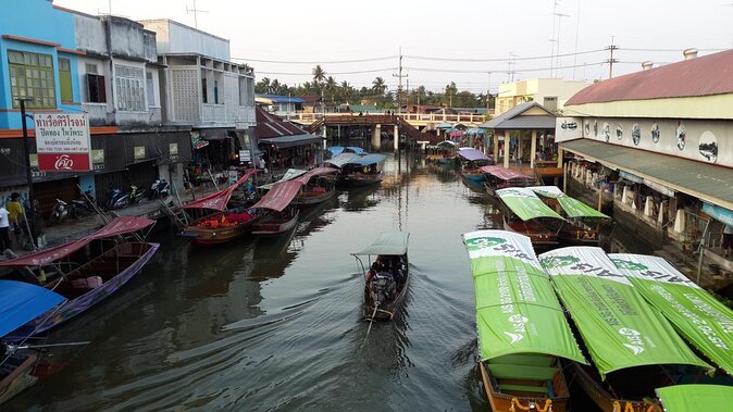 Bangkok Risky Market, Boat Riding & Amphawa Floating Market - Good To Know