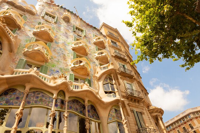 Barcelona Gaudís Self Guided Audio Tour - Good To Know
