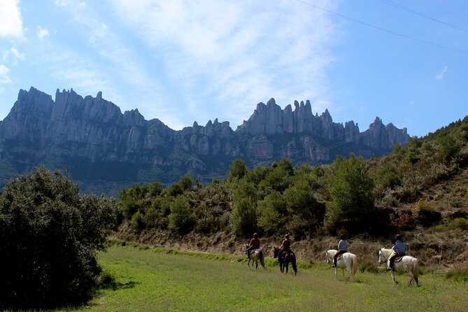 Barcelona: Hiking and Horse Riding Day-Trip in Montserrat - Good To Know