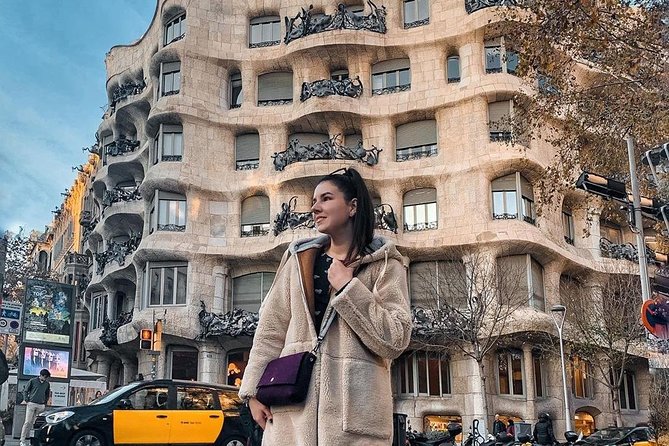 Barcelona Premium Tour : Montserrat Visit With Lunch - Good To Know