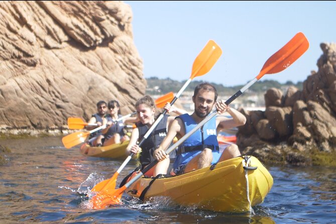 Barcelona to Costa Brava: Kayak, Snorkel, Photos, Lunch & Beach - Good To Know