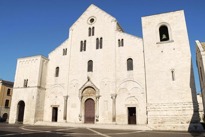 Bari Street Food With Wine & Food Taster