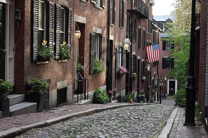 Beacon Hill History Scenic Photo Walking Tour (Small Group)