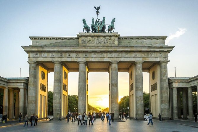 Berlin Airport Transfers : Berlin Airport SXF to Berlin City in Luxury Car - Why Choose Luxury Car Transfers?