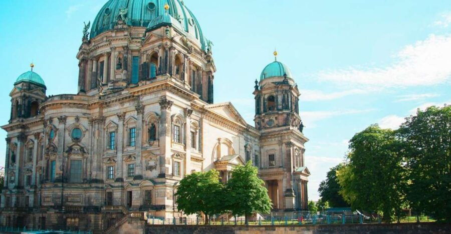 Berlin: Historical 2-Hour Walking Tour - Good To Know