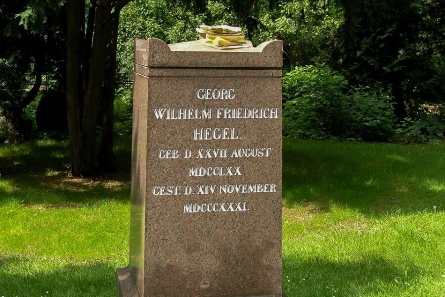 Berlin: Private 2-Hour Tour of Dorotheenstadt Cemetery - Good To Know