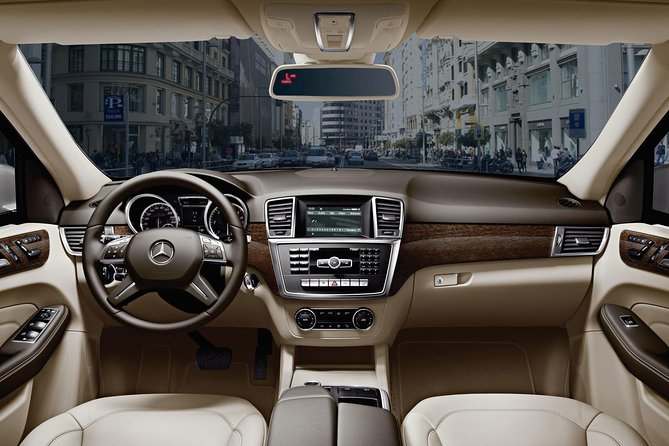 Berlin Private Transfer From Berlin Brandenburg Airport to Berlin City Centre