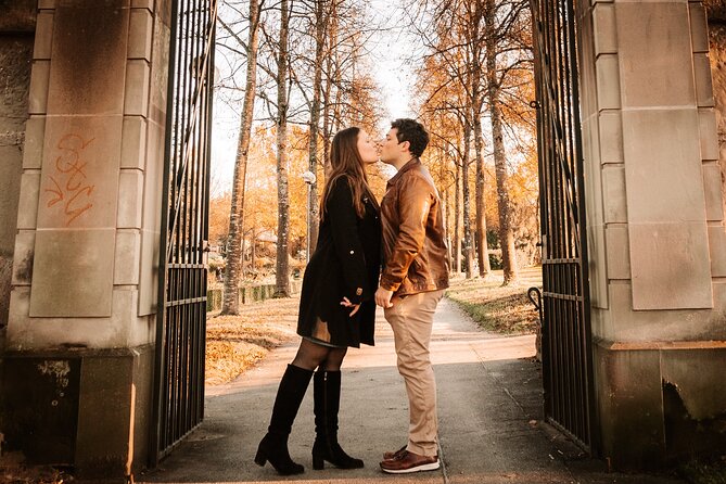 Bern Private Photoshoot With Optional Picnic by the River - Good To Know