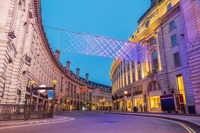 Bespoke Black Cab London Christmas Lights and Sights Private Tour