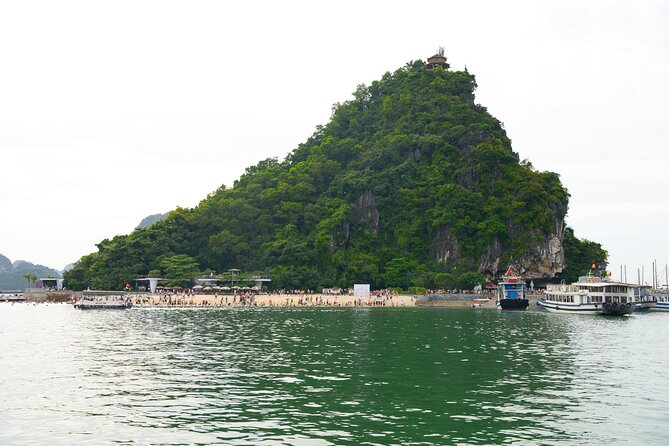 Best Halong Bay 2D1N Cruise : Supprising Cave, Titop Island,Kayak - Good To Know