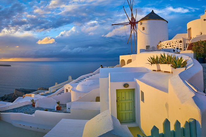 Best of Santorini Full Day Private Trip From Mykonos - Santorini: A Popular Greek Island
