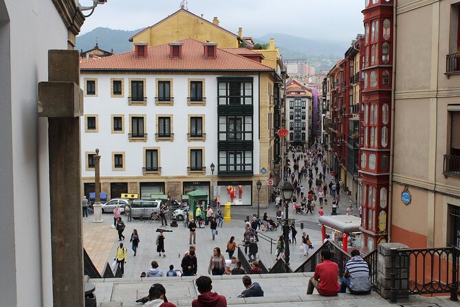 Bilbao City & Guggenheim Museum With Lunch From San Sebastian - Highlights of the Guggenheim Museum