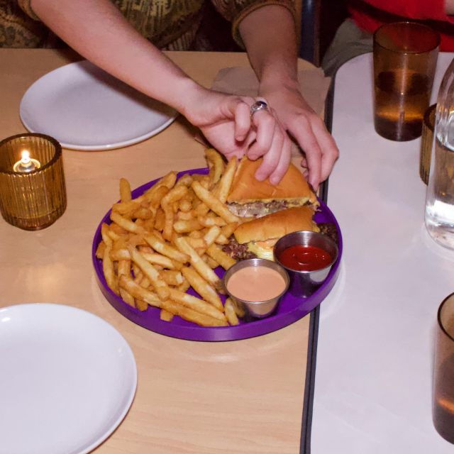 Bites and Booze: Walking Food Tour in Philadelphia - Good To Know