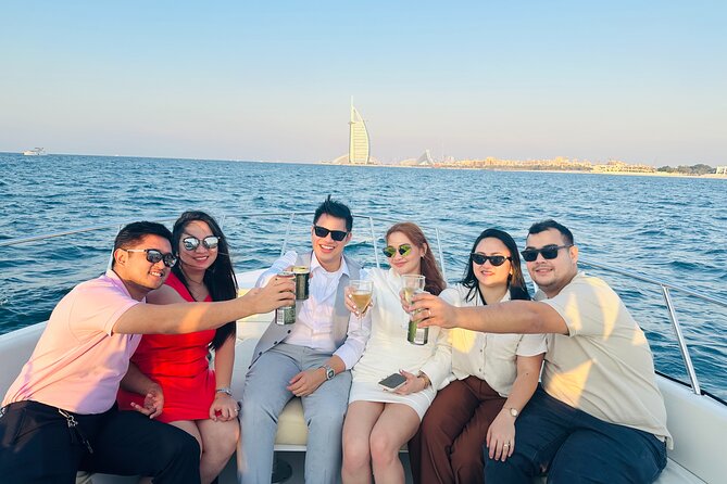 Boat Trip Dubai - 90 Minutes Sightseeing Tour up to 10 People - Good To Know