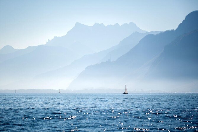 Boat Trip on Lake Geneva With Apéro in Geneva