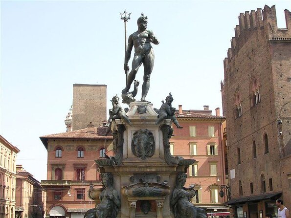 Bologna Private Walking Tour With a Local Host