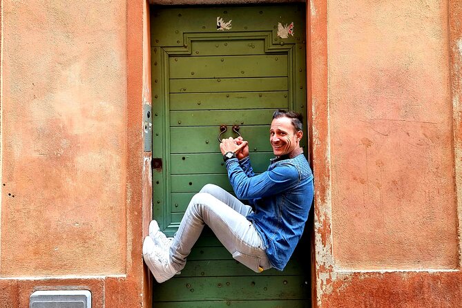 Book Photo Souvenir in the Beautiful Nice, Walking Tour
