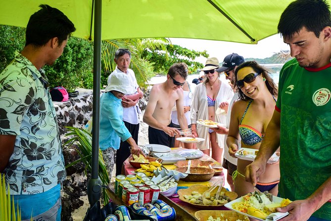 Bora Bora Combo Tour: Lagoon Cruise and 4WD Tour Including Snorkeling