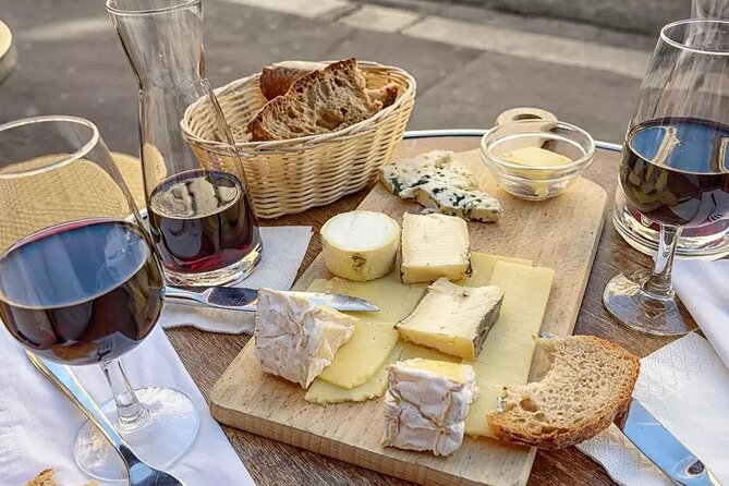 Bordeaux Food Tour – Cheese, Pastries, Wine and More!