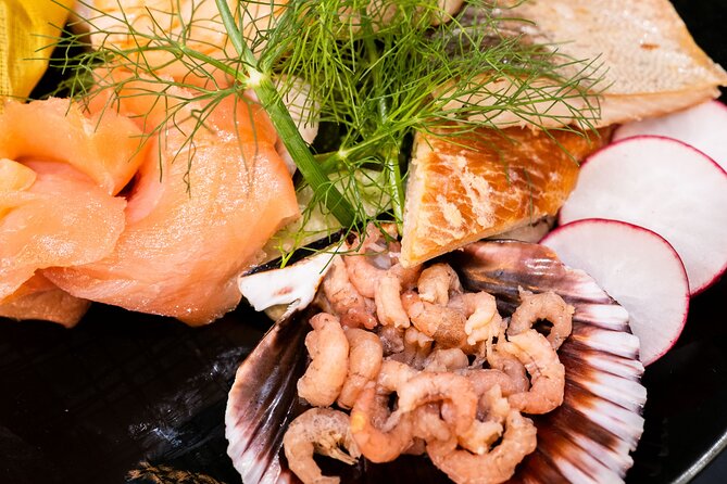 Breakfast in the Wintergarten Varieté Theater in Berlin - Good To Know