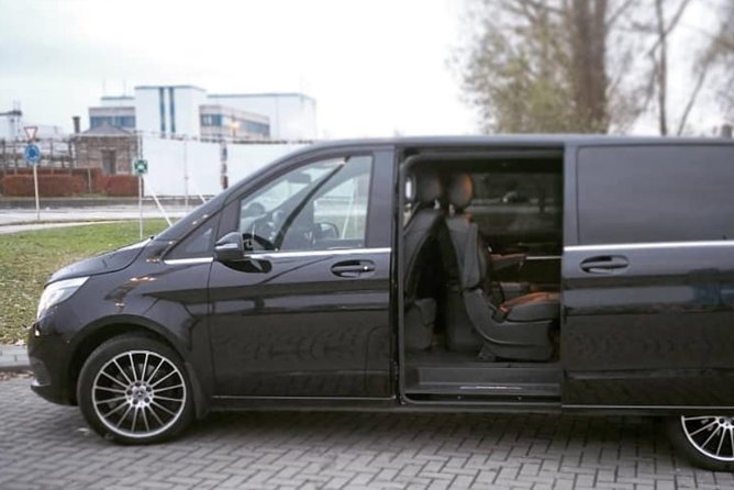 Brussels Airport Transfer - Tomorrowland Boom (1 to 8 Places)