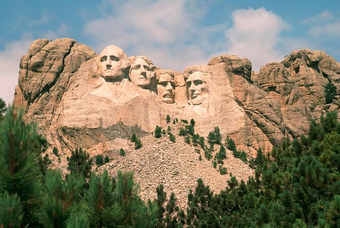 Bus Tour of Mount Rushmore and the Black Hills - Good To Know