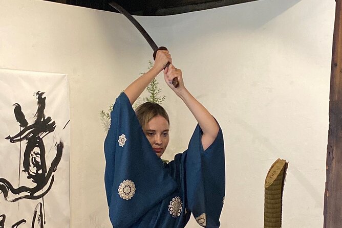 Bushido Samurai Experience in Tokyo at the Antique House - Good To Know