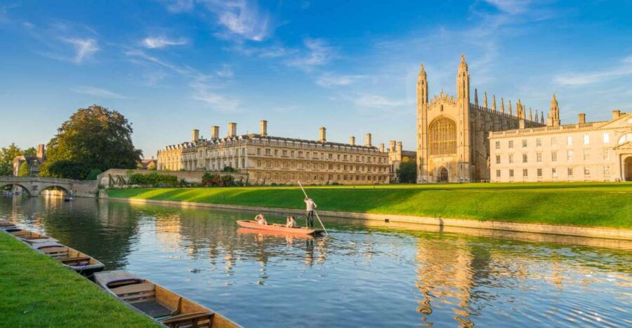 Cambridge: Hidden Histories Self-Guided Smartphone Tour - Good To Know