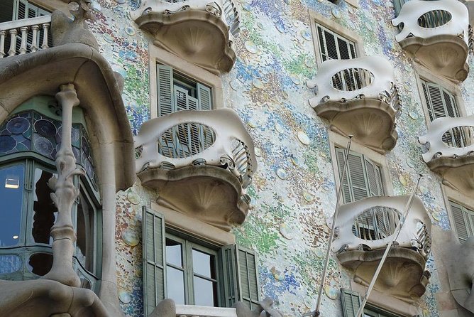Casa Batlló: Entrance Tickets and Smart Guide - Whats Included in the Entrance Ticket