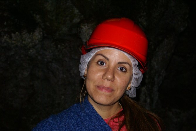 Cave Tour in Terceira - In-depth Geological Commentary