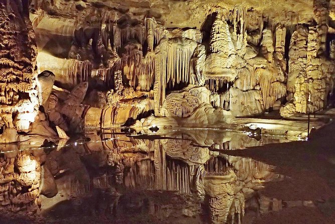 Cave Without a Name Admission Ticket With Guided Cavern Tour - Good To Know