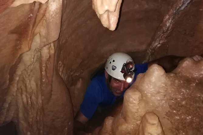 Caving in Granada: Cogollos Cave