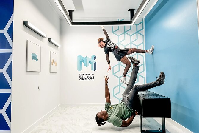 CDG Transfers With Eiffel and Museum of Illusions Private Trip - CDG Transfers: Overview