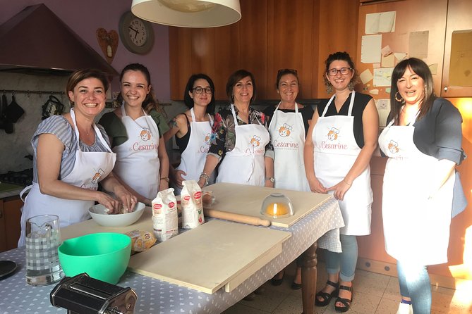Cesarine: Pasta & Tiramisu Class at a Locals Home in Venice