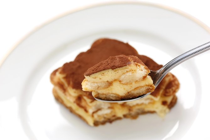 Cesarine: Small Group Pasta and Tiramisu Class in Sorrento