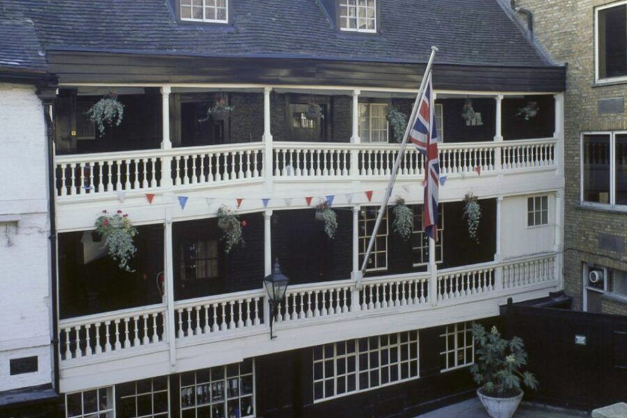 Charles Dickens Walking Tour - Good To Know