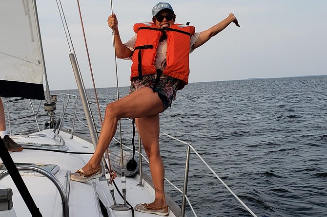 Chesapeake Bay Small-Group Yacht Sailing Tour - Washington DC