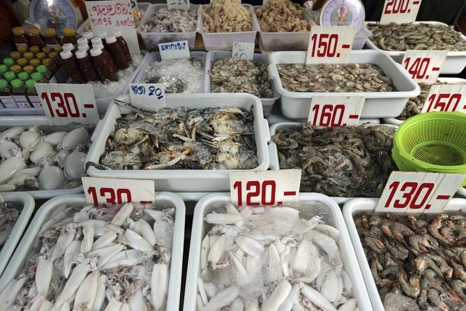 Chiang Mai Michelin Food Walking Tour With Professional Tour Guide