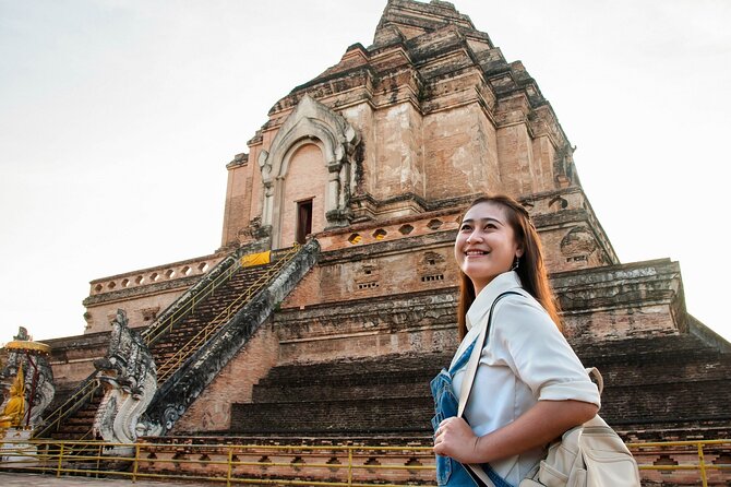 Chiang Mai Old City & Temples Guided Walking Tour - 2 Hrs