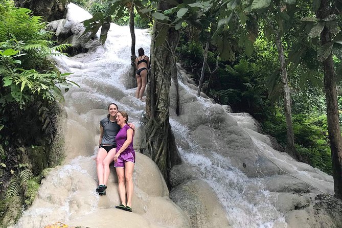 Chiang Mai Region Temples, Caves, Waterfalls: Private Day Tour - Good To Know