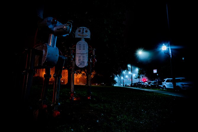 Chicago Lincoln Park Ghost Stories Small-Group Walking Tour