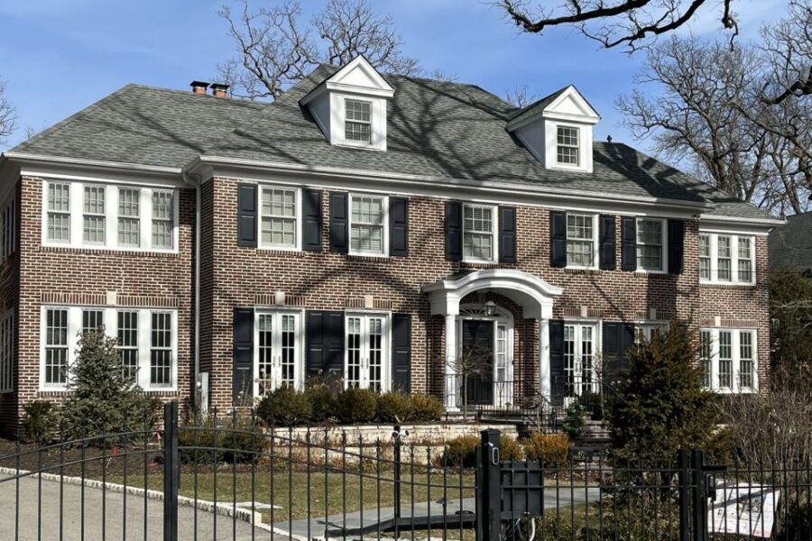 Chicago: Private Guided Tour of Chicago Suburbs Movie Sites - Good To Know