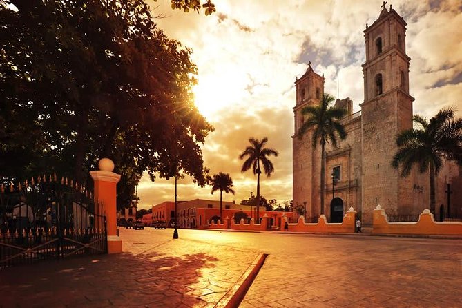 Chichen Itzá, Cenote Ik Kil, Valladolid Premium Reduced Group - Tour Details