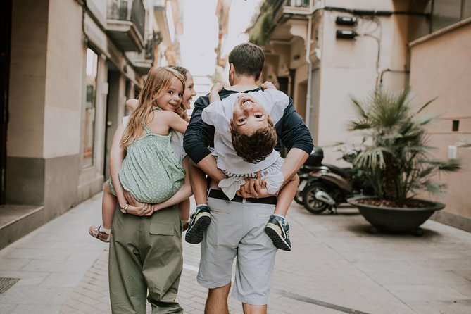 Child Friendly Barcelona Tour and Photo Session