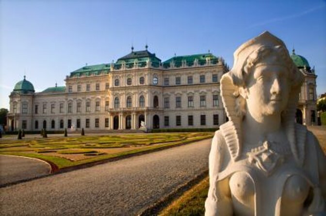 Christmas at Belvedere: Private Tour of the Upper Palace & Market